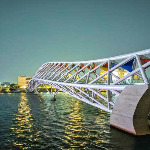 India Art n Design inditerrain: Adani House abuts the Ahmedabad skyline  with its aerodynamic form!