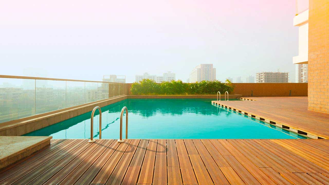 Swimming Pool with Deck